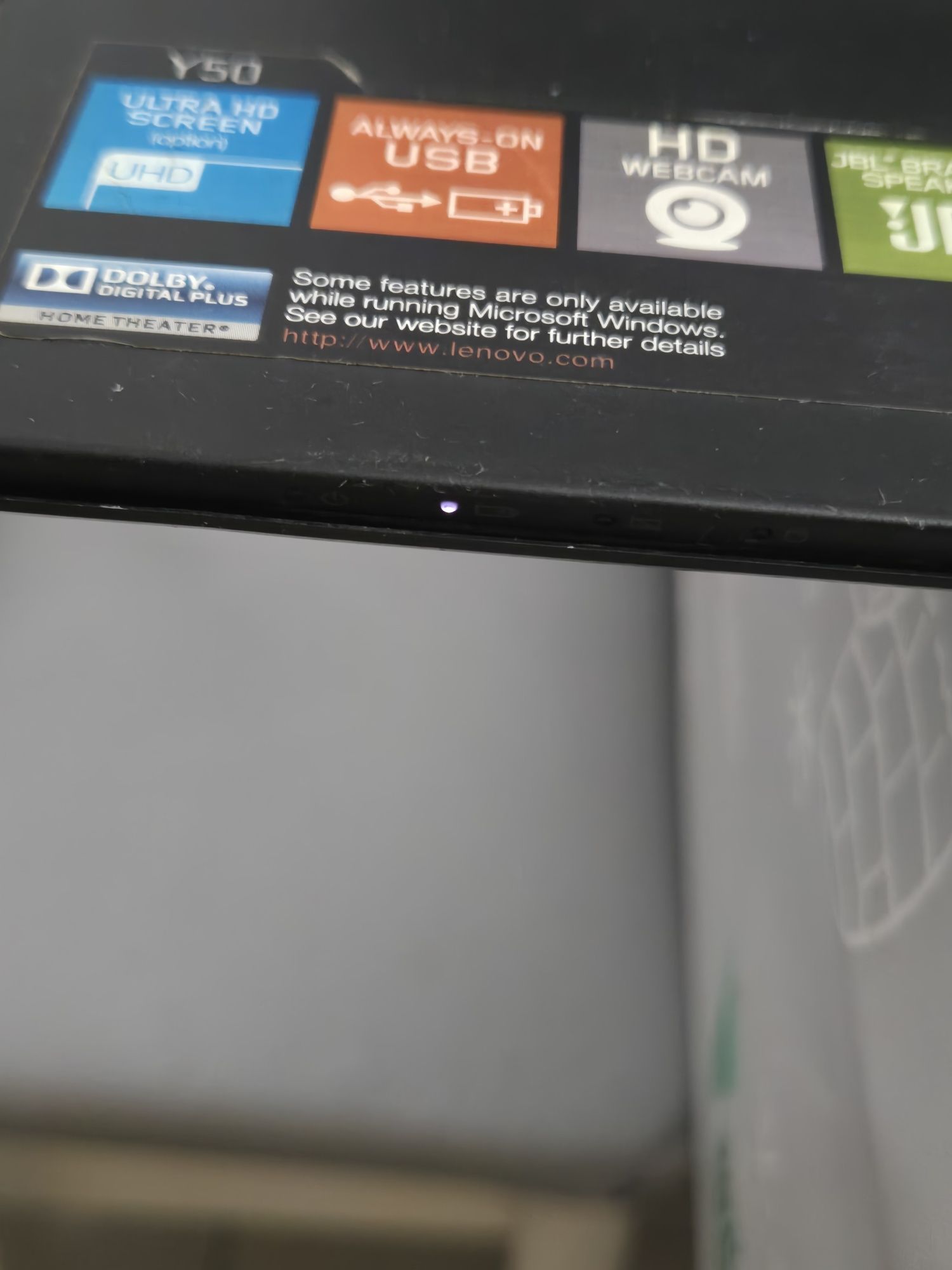 Portátil Gaming LENOVO Y50-70,com avaria