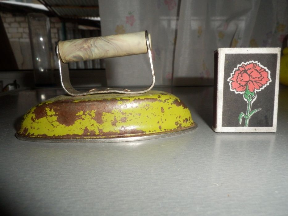 игрушка детский утюжок СССР