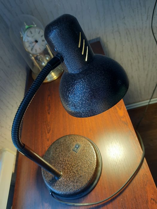 Світильник настільний