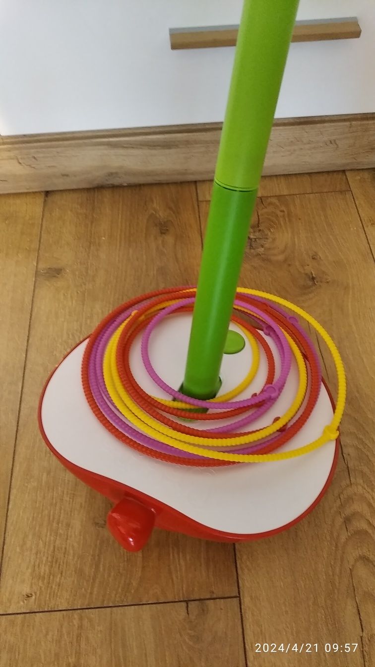 Gra tańczący robak Wobbly Worm