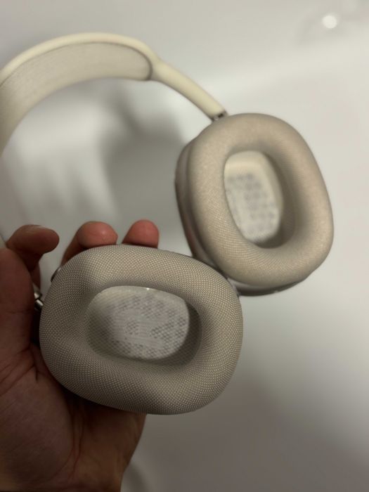 Airpods max White