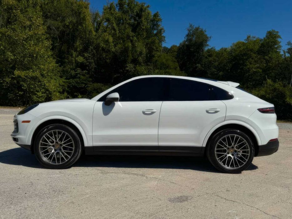 Porsche Cayenne Coupe      2023