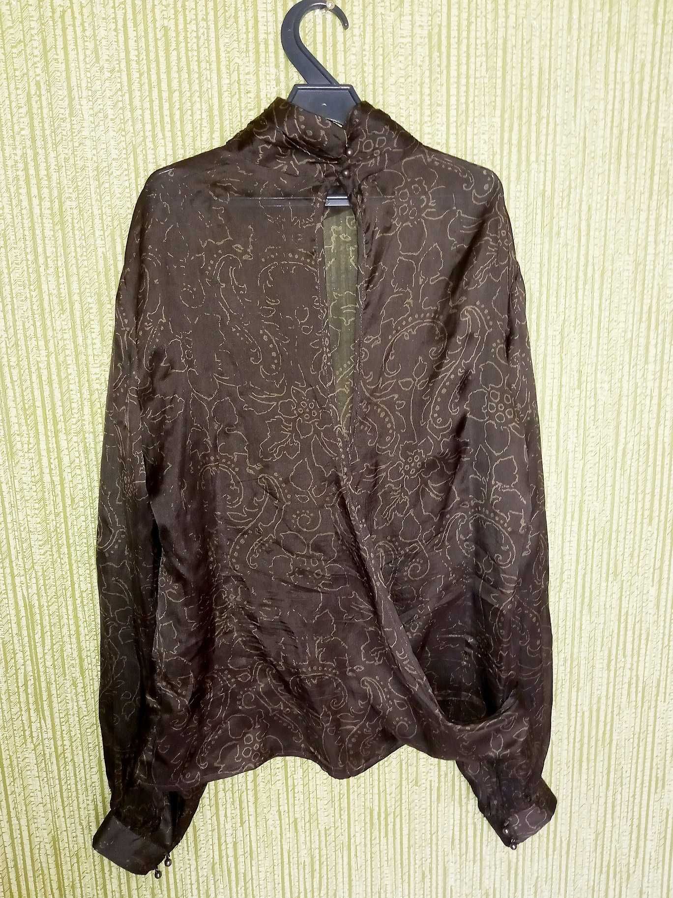 Блуза з відкритою спиною з натурального шовку