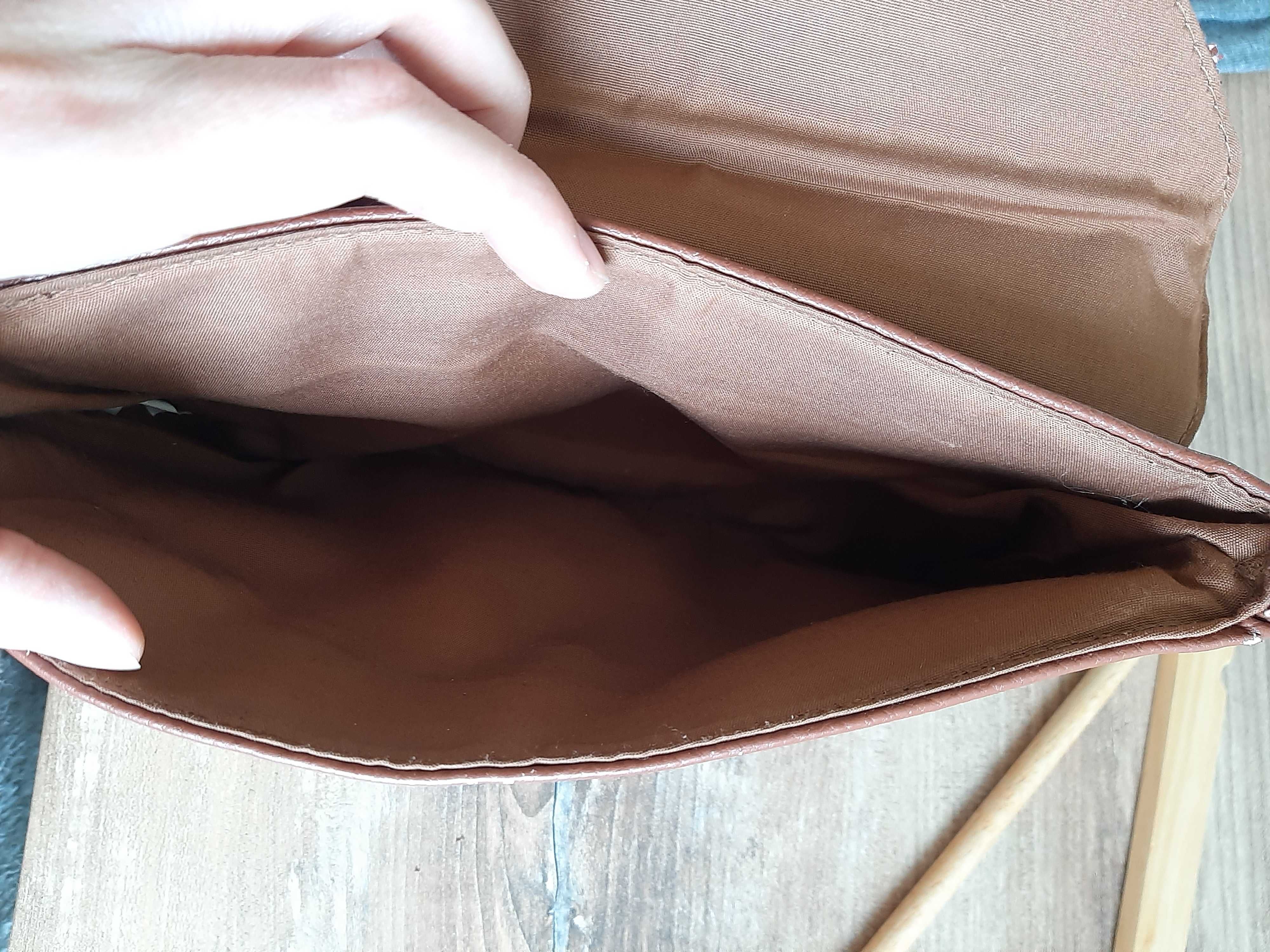 Torebka brązowa na ramię skórzana eko skóra mała torba