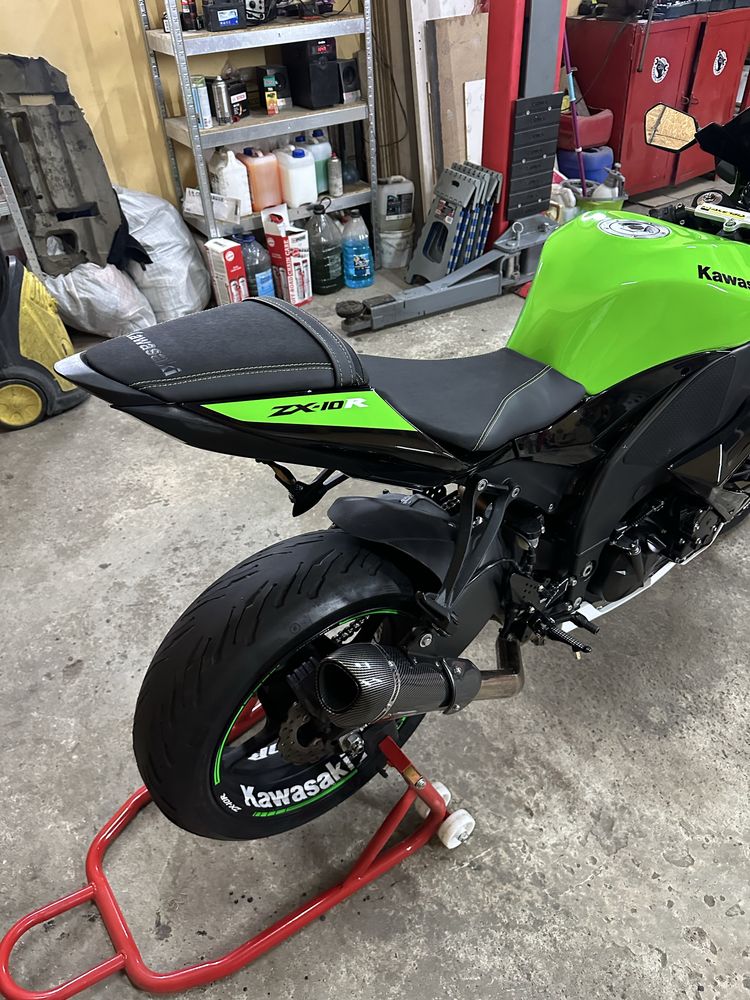 Продам Мотоцикл Kawasaki zx10r