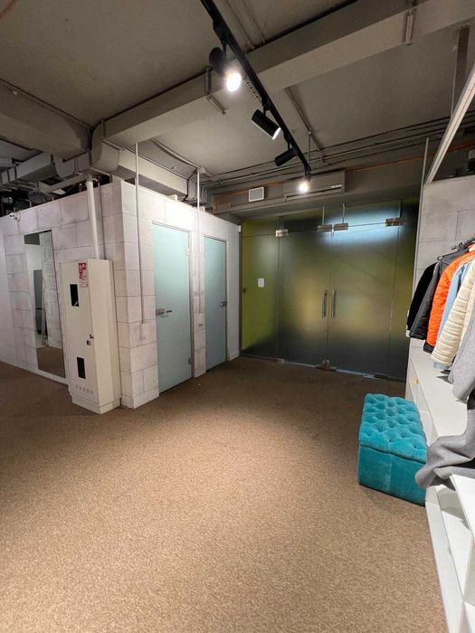 Здам офіс в ТРЦ, площа 240 м2, в стилі Лофт, метро Шулявська