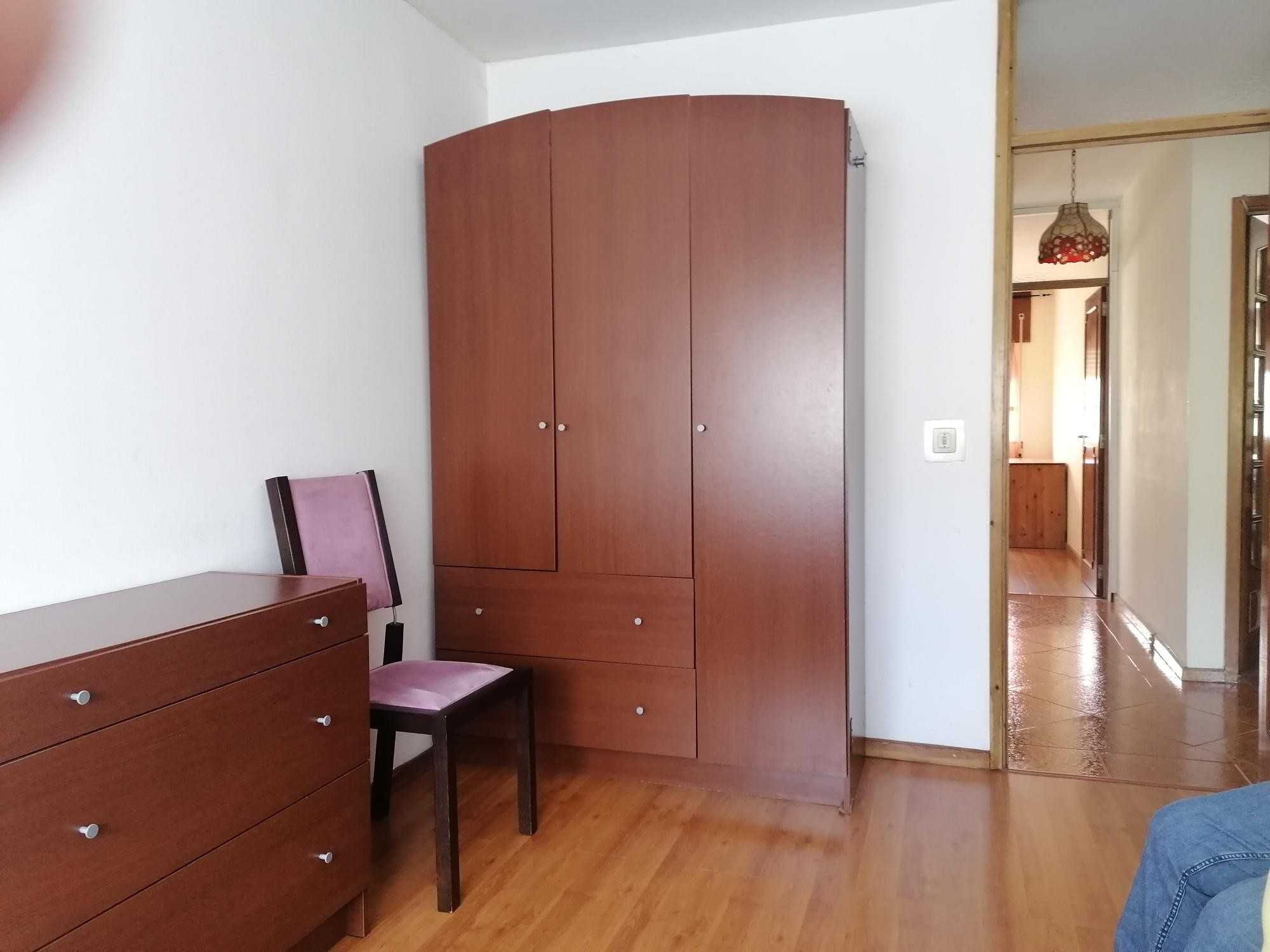 Apartamento T3+1 à Avenida da Boavista - excelente localização.