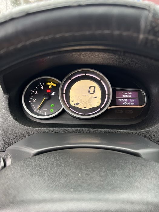 Рено меган 2010 року