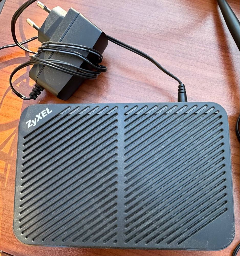 Беспроводной маршрутизатор ZyXEL P660HTW2 EE