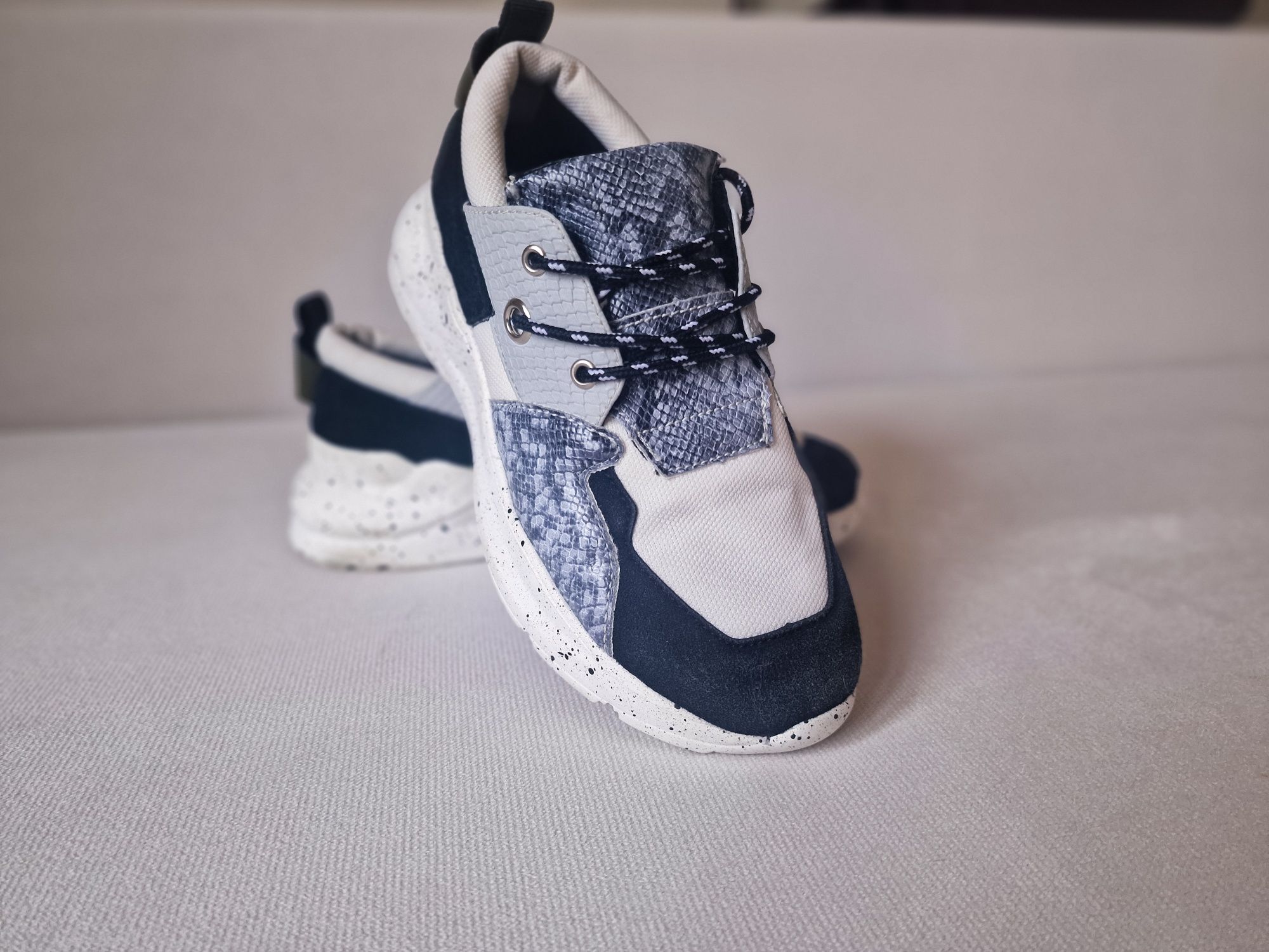 Buty sportowe ICHI 36
