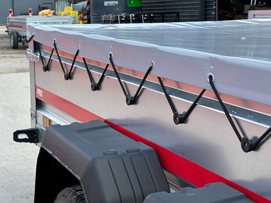 Przyczepka z płaską plandeką dwuosiowa 264×126 cm samochodowa