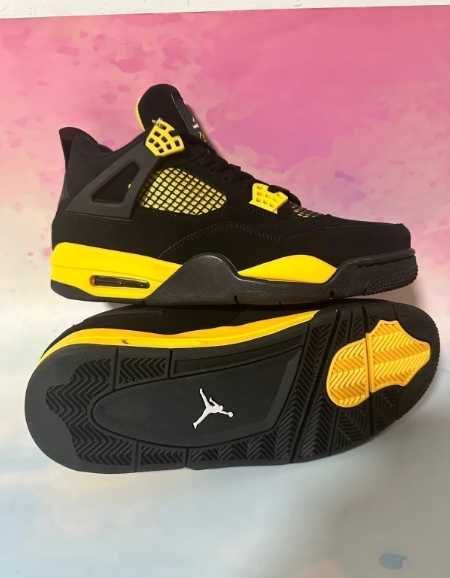 Buty damskie Trampk Jordan 4 Retro Thunder R.43
