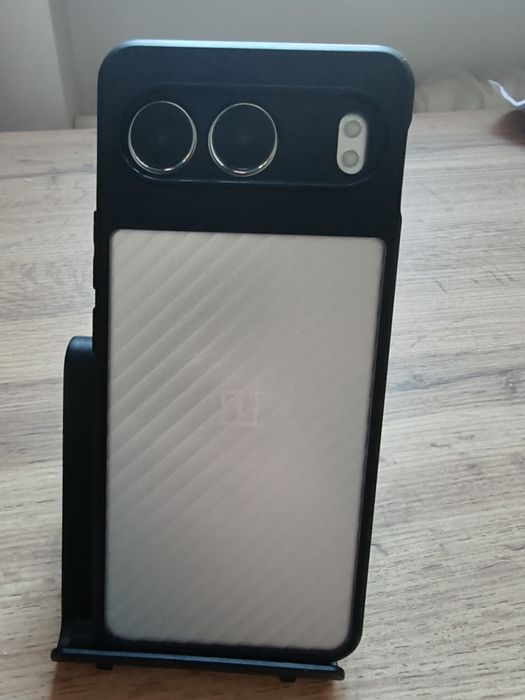 One Plus nord 4 512 GB i 16 GB Ram
