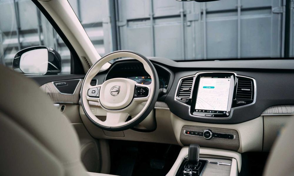 Volvo XC 90 T8 Plug-In Hybrid  2020 2.0