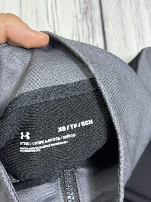 Under Armour кофта олимпийка оригинал мужская XS размер