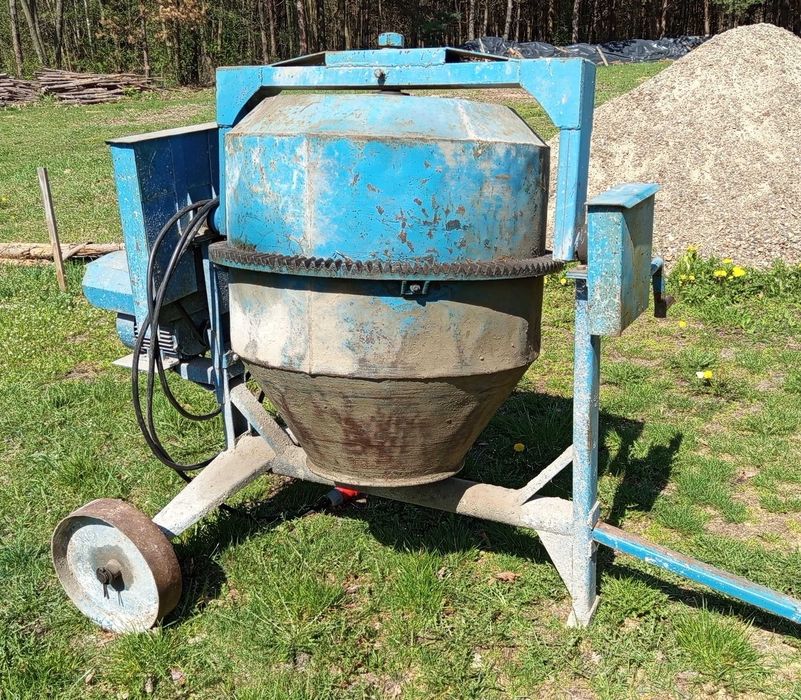 Betoniarka duża 250L
