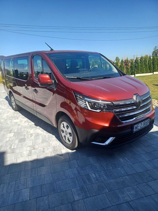 Wynajem busa 9 osobowego