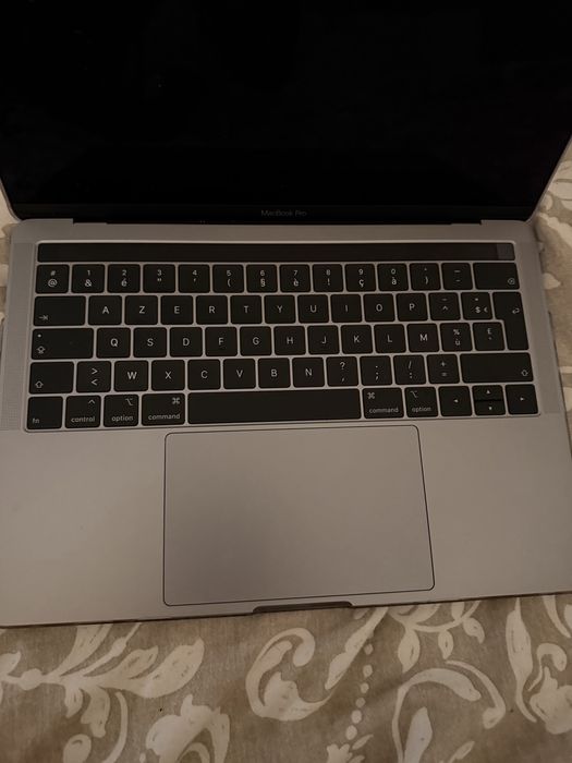 Apple MacBook Pro 2019 | 13.3" | Touch Bar