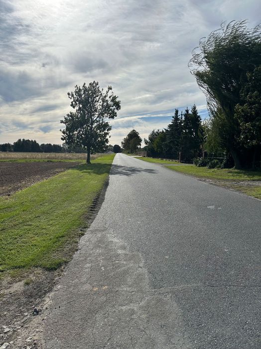 Sprzedam działkę budowlaną 7333m2 z własną linią brzegową nad jeziorem