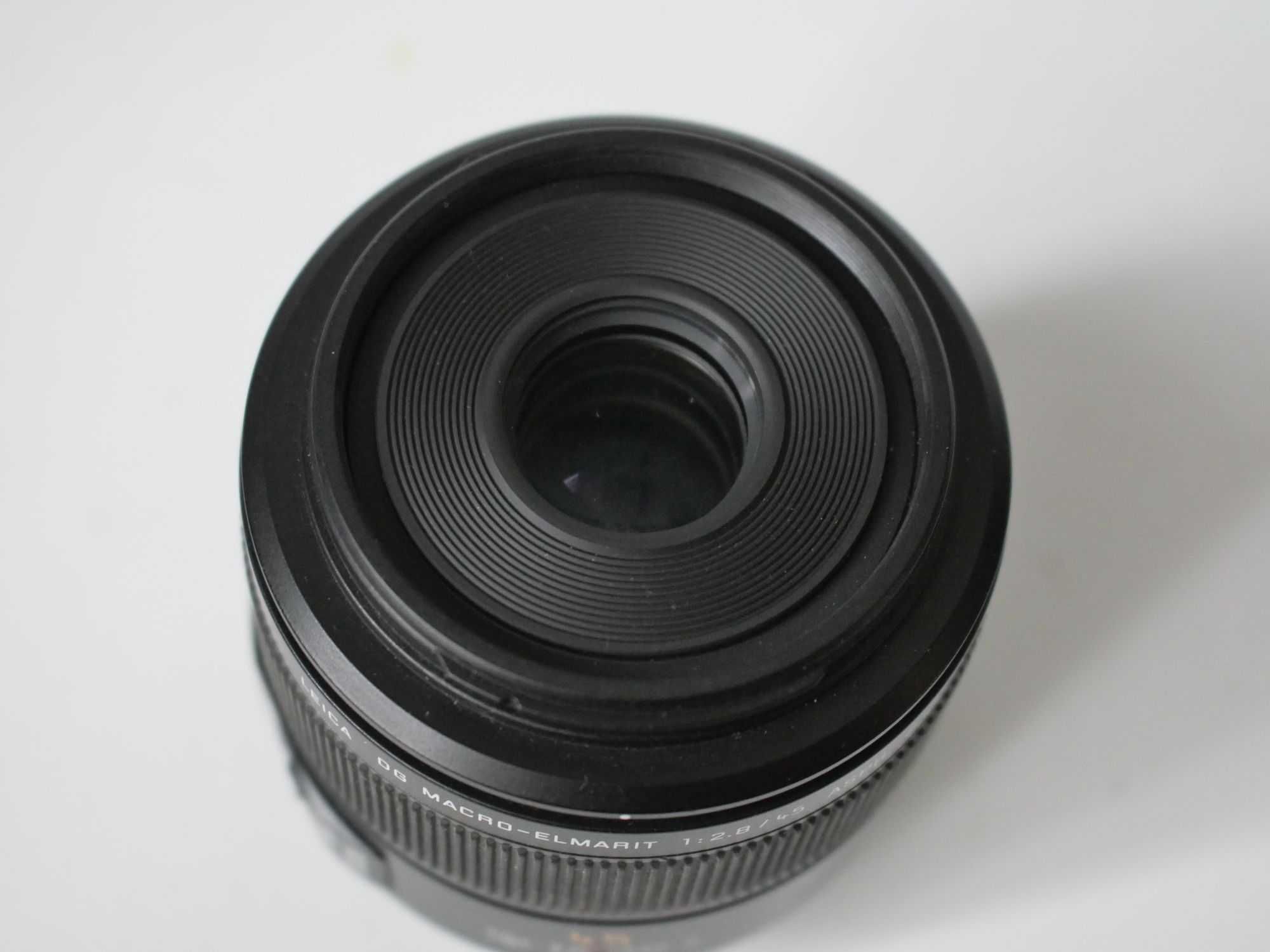 Макро объектив PANASONIC Leica DG Macro-Elmarit 45mm F2.8 OIS ASPH