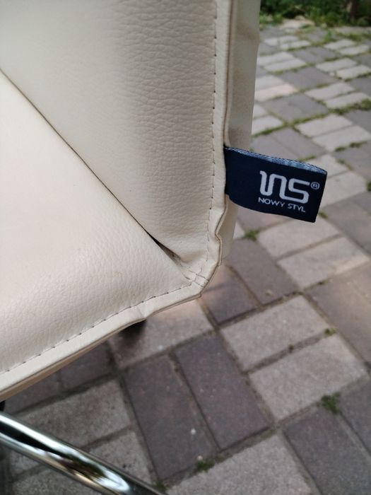 Офісне крісло Nowy Styl Samba