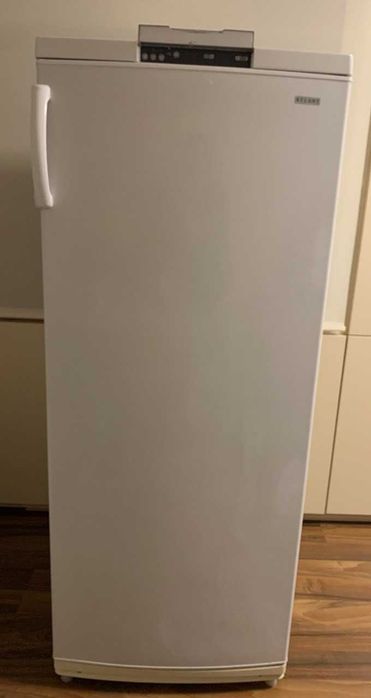 морозильна камера Atlant