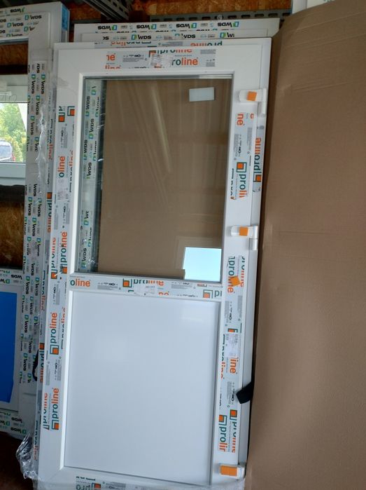 Sprzedam drzwi nowe zewnętrzne Pcv 190*90 z klamką w komple