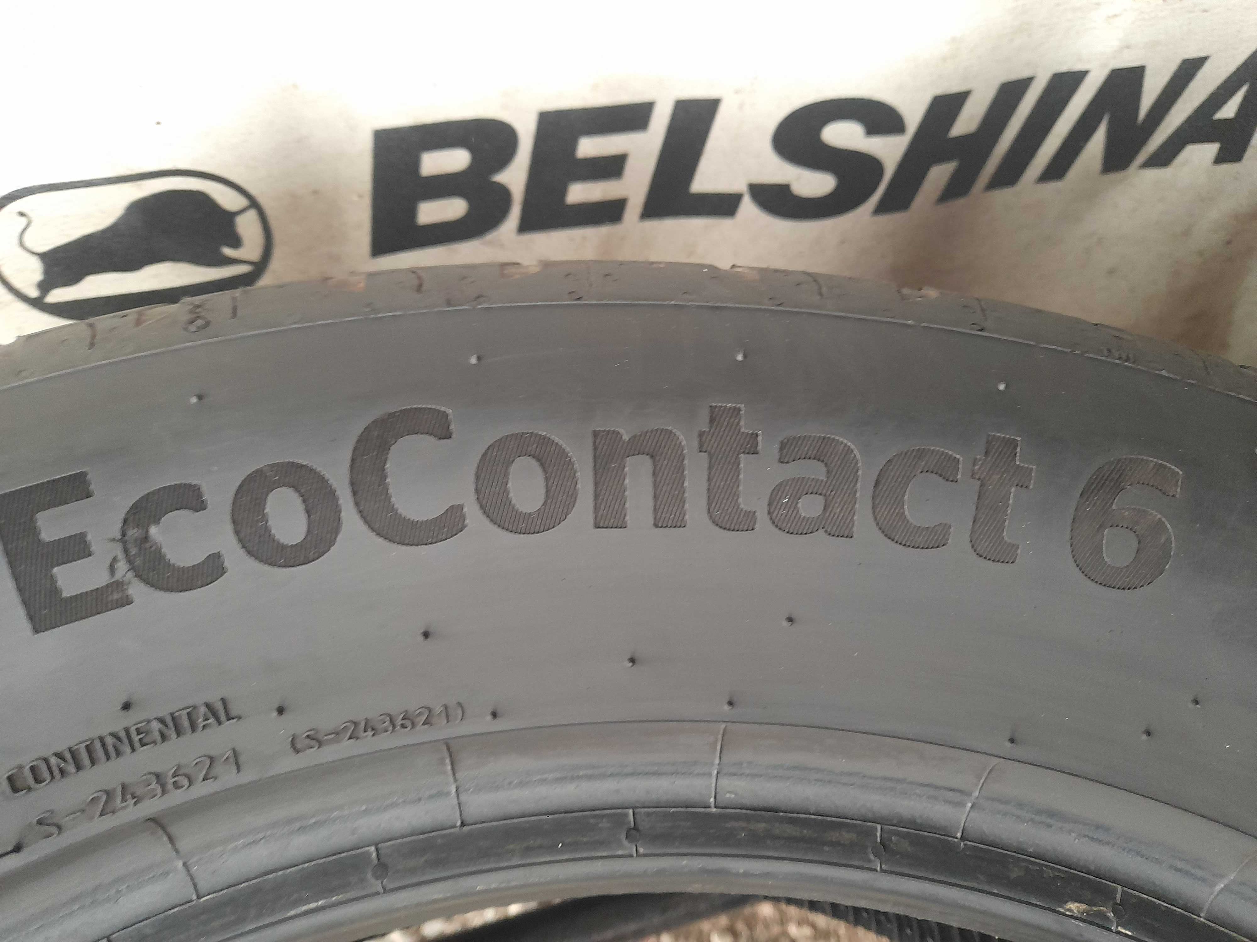 Літні шини 235/55 R17 Continental Eco Contact 6