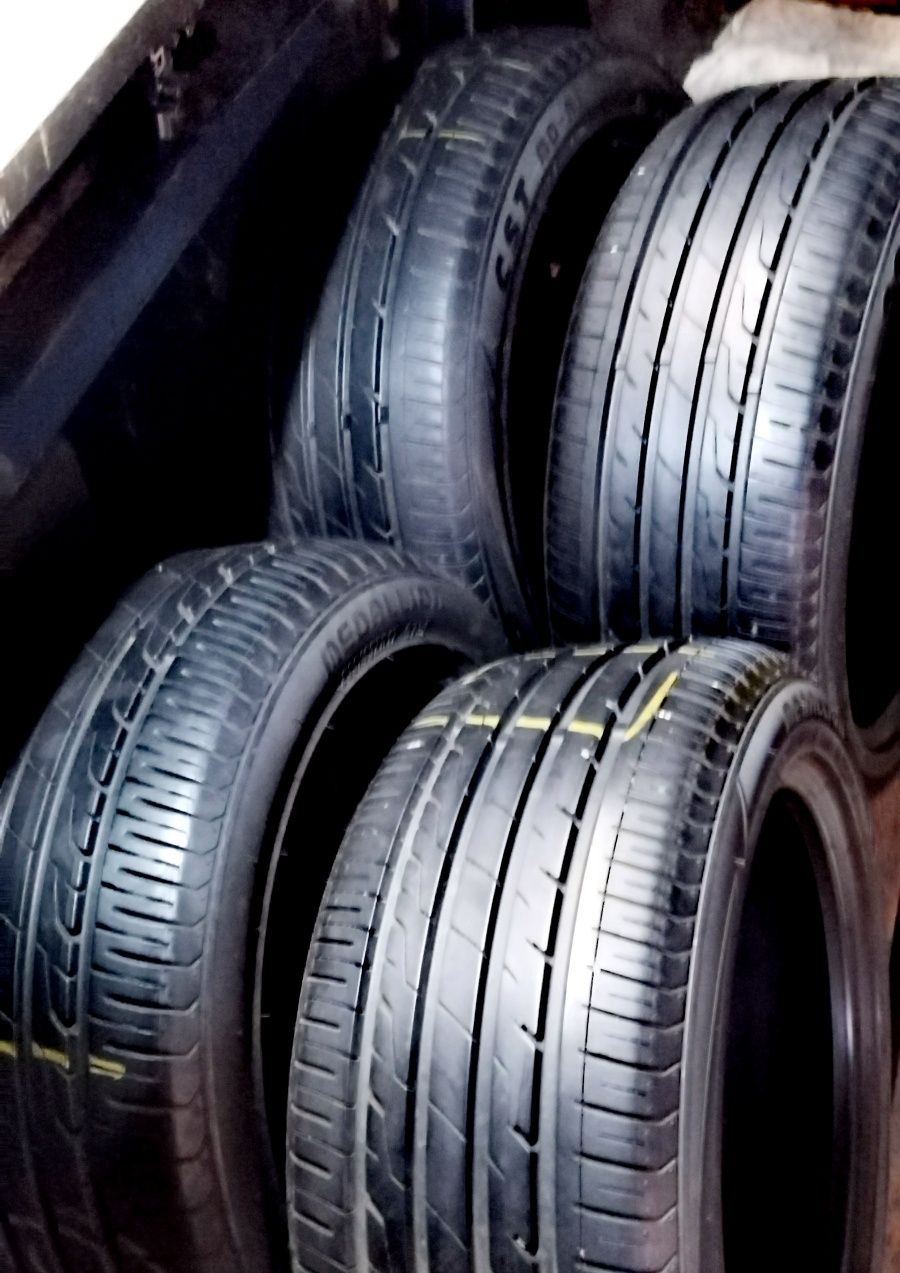 4 szt. Medallion letnie 235/45/ZR17