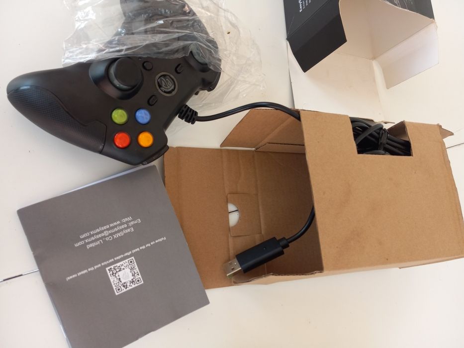 Pad do gier uniwersalny