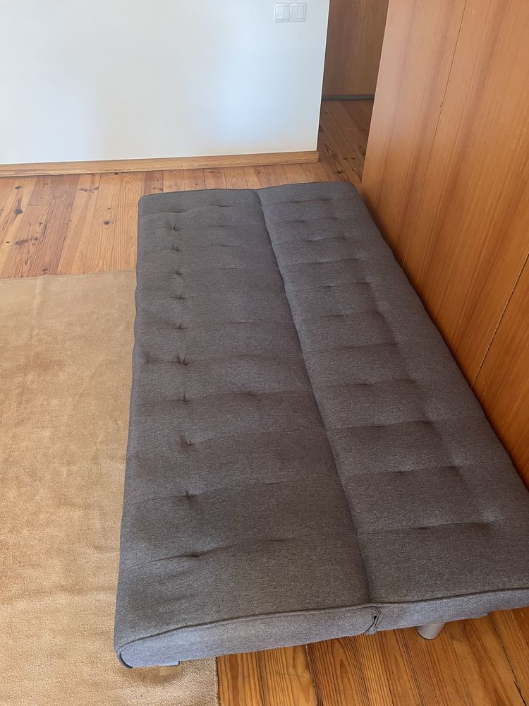 Sofa cama cinzento