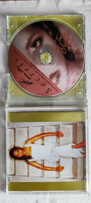 Toni Braxton "Secrets"
