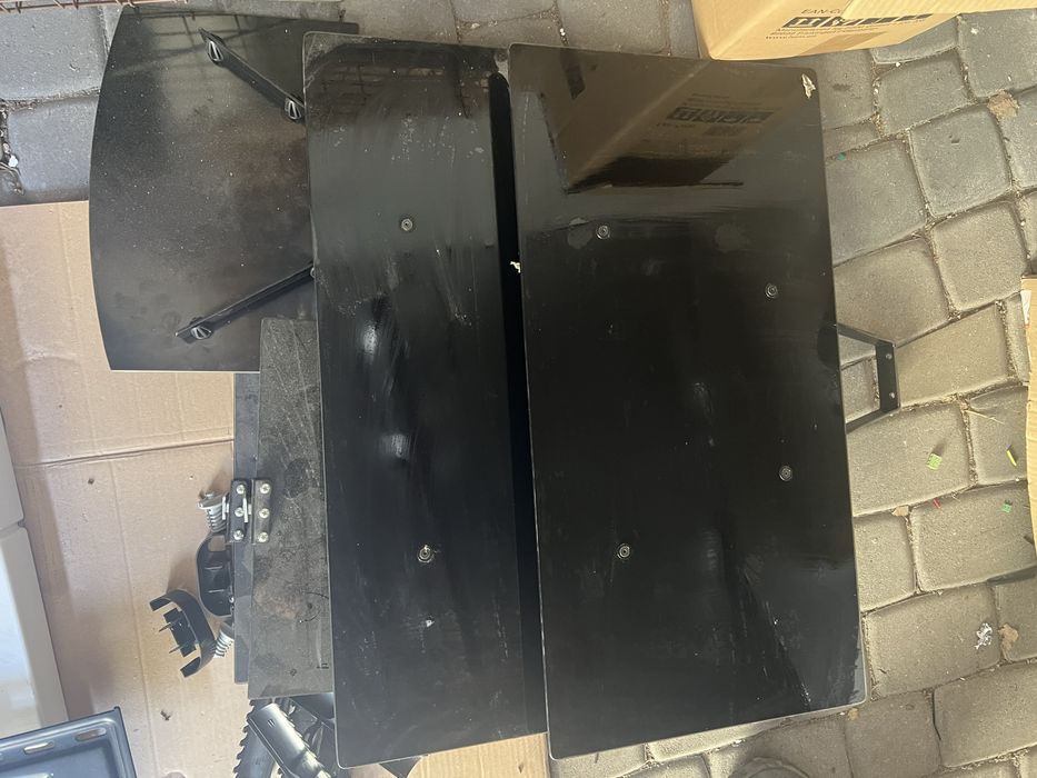 Uchwyt, wieszak na telewizor Meliconi