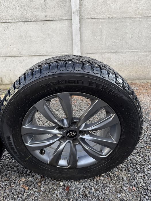 Комплект шин Hakkapelitta 9 suv 235 60 R18 з дисками і датчиками