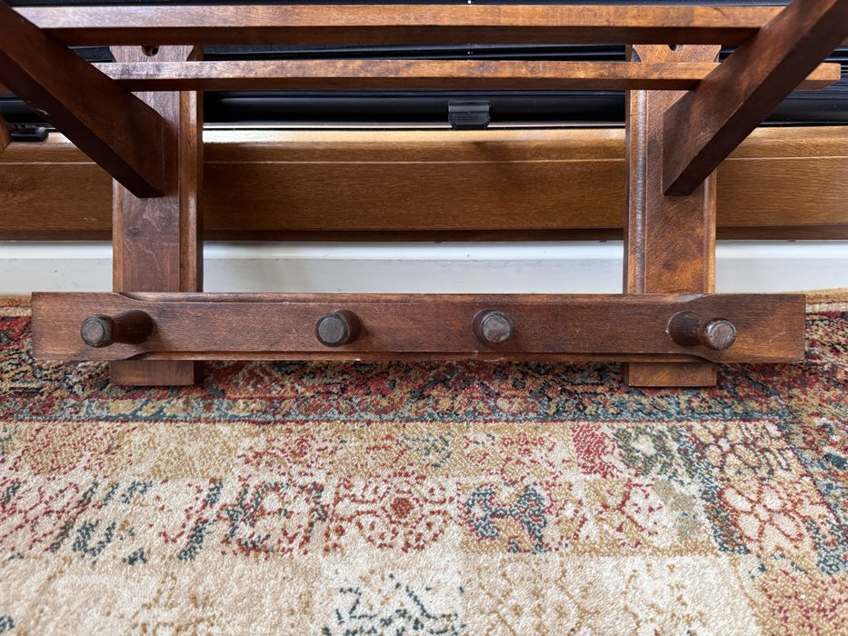 Wieszaczek ubraniowy drewniany