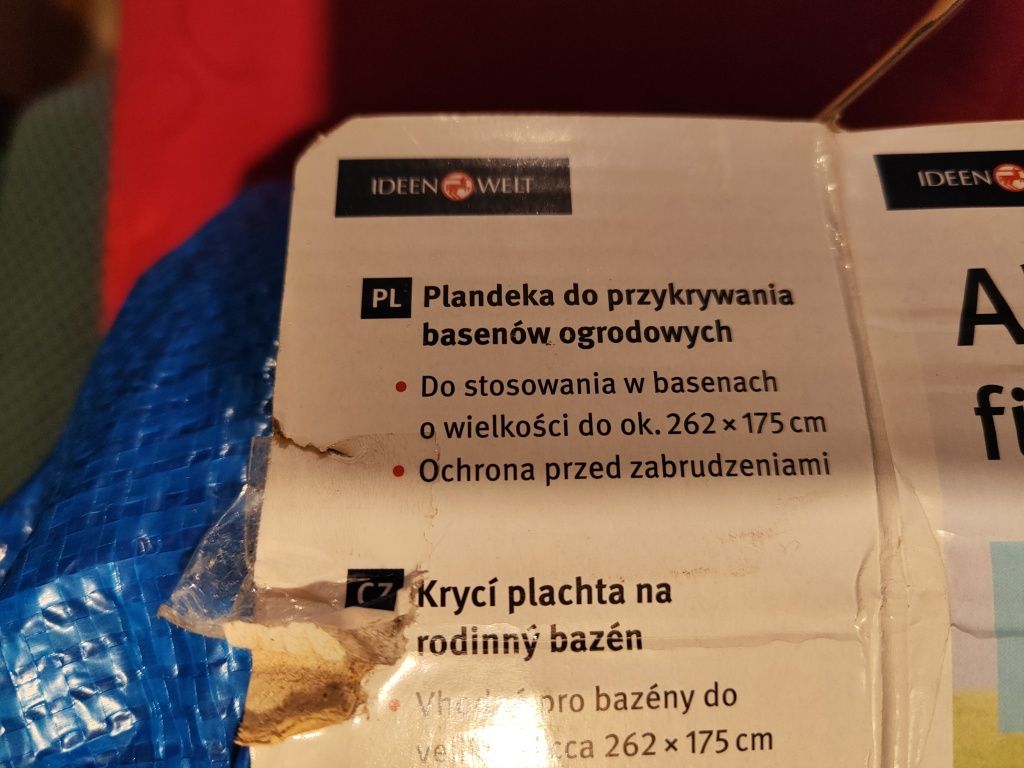 Basen i plandeka do basenu i pompka.