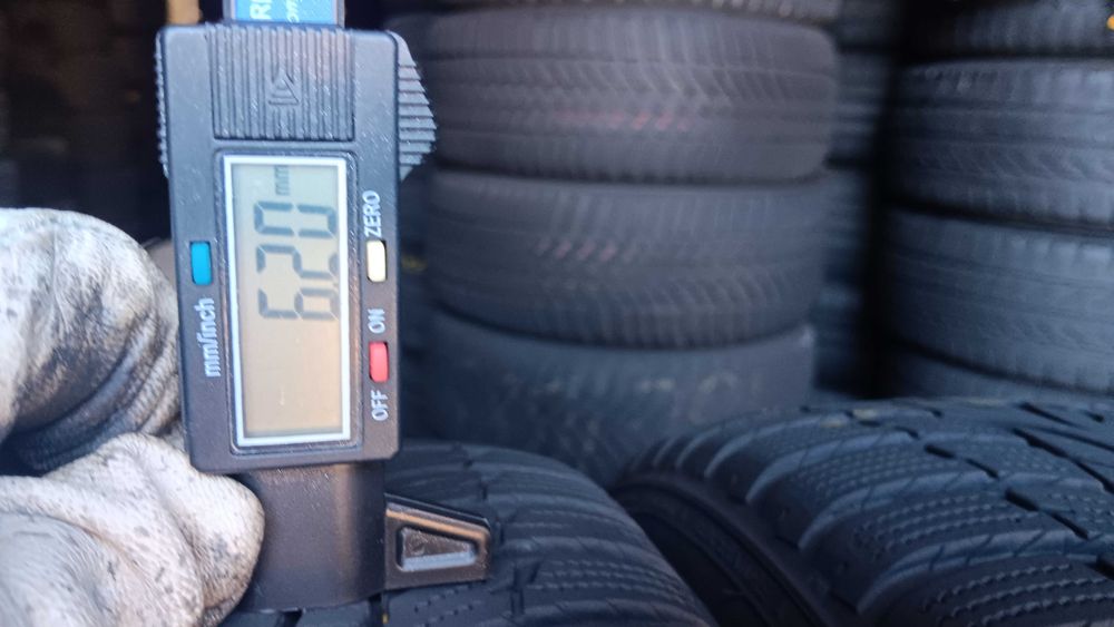 185/60/15 Nokian wrd3