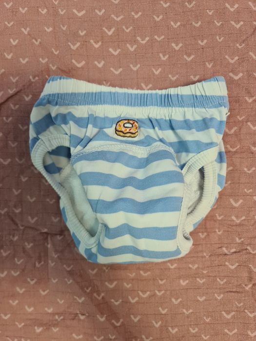 Продам б/в тренувальні трусики для дівчинки розмір 2 (9-15 кг)
