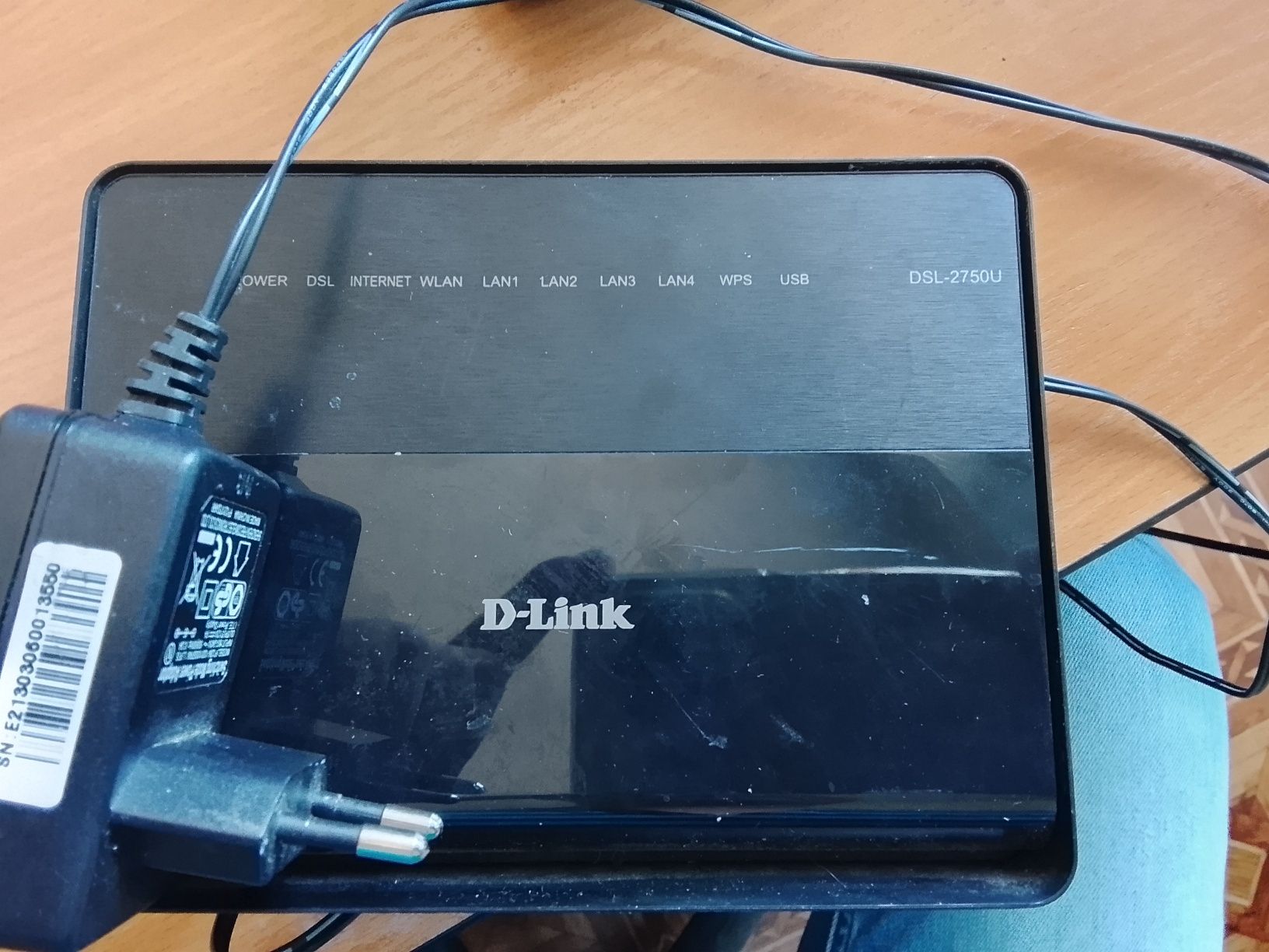 Продам WaiFi роутер D-Link DSL-2750U