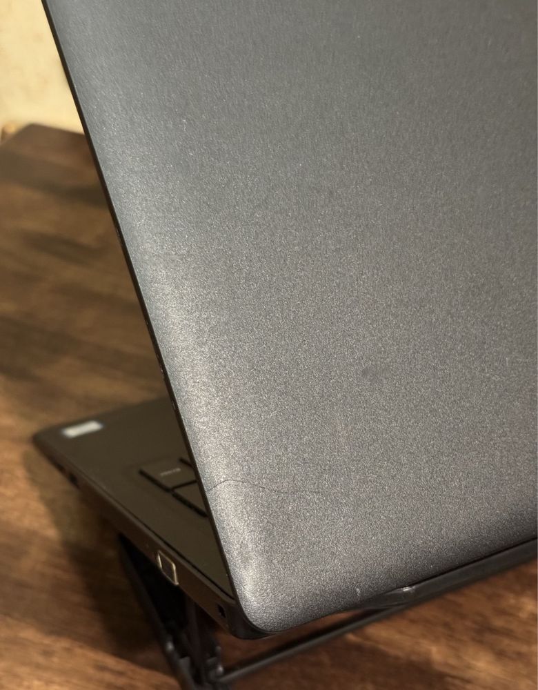 Ноутбук Dell IPS Latitude 3590 i7 8th SSD