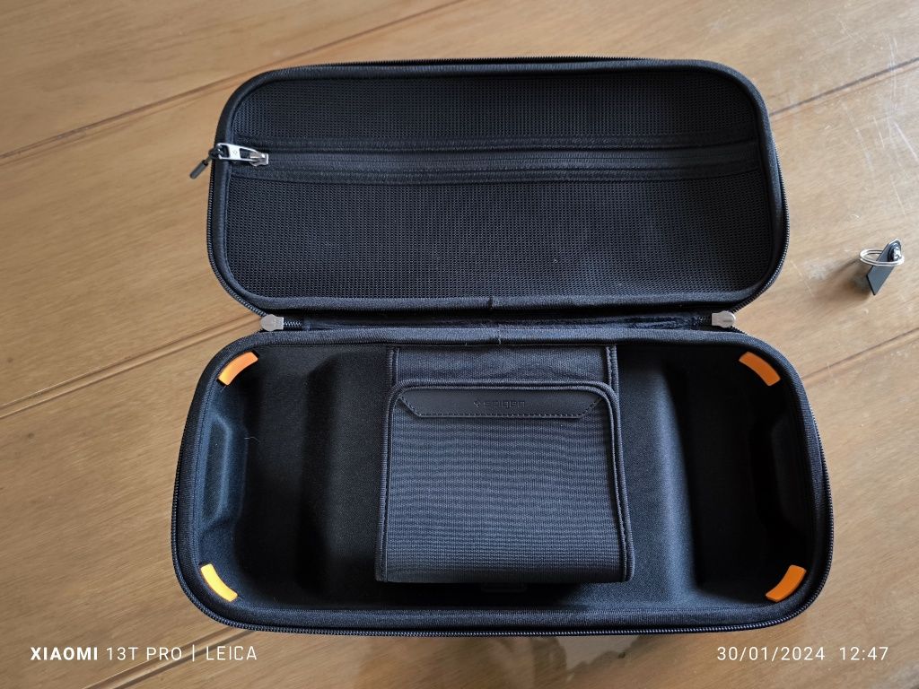 Steam deck SPIGEN Rugged Armor Pro Case