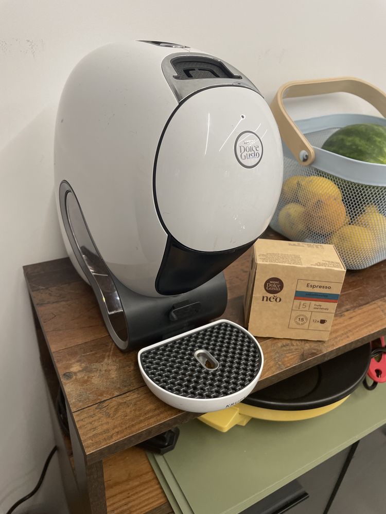 Maquina dolce gusto neo