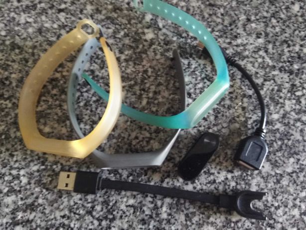 Mi Band 2 Xiaomi, com 3 pulseiras e carregadores