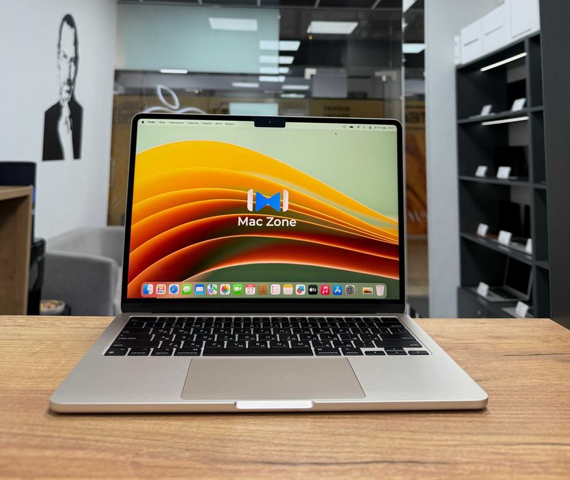 Macbook Air 2022 (2024) ( М2/8gb/256 ssd)