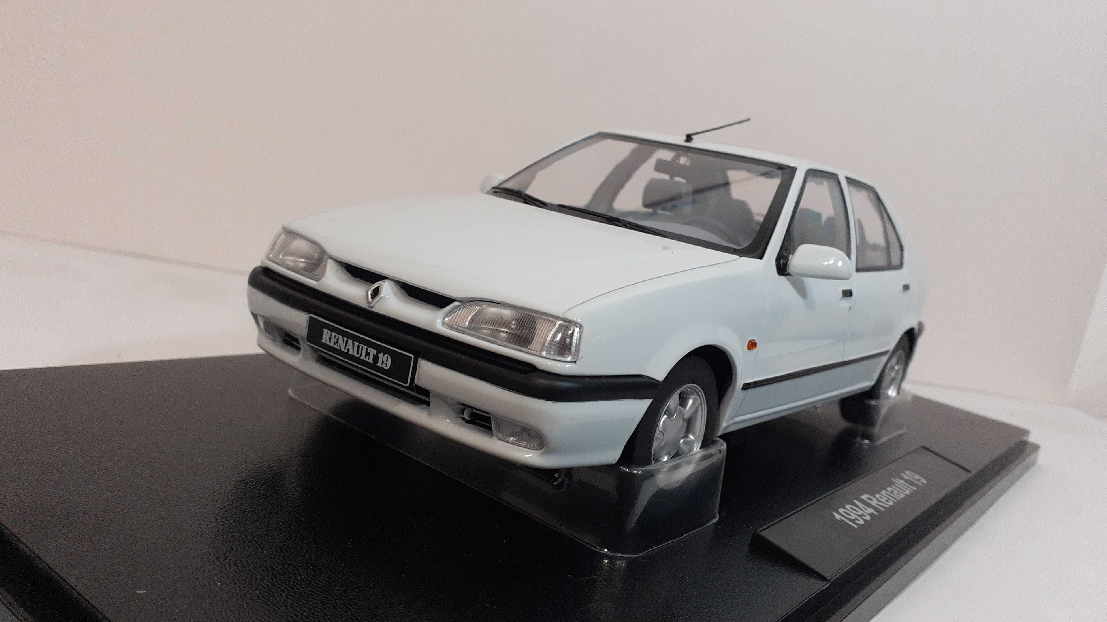 1/18 Renault 19 br - Triple 9