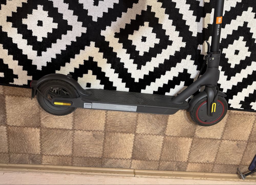 Xiaomi Mi Ecetric Scooter pro 2