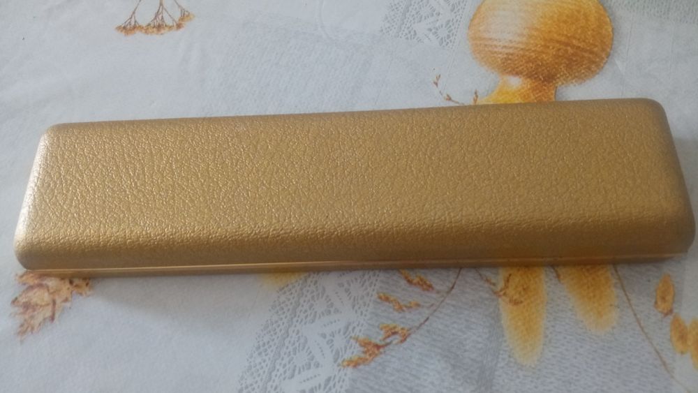 Sprzedam zestaw .Zawieszka + bransoletka .O tematyce jeździeckiej . Wi