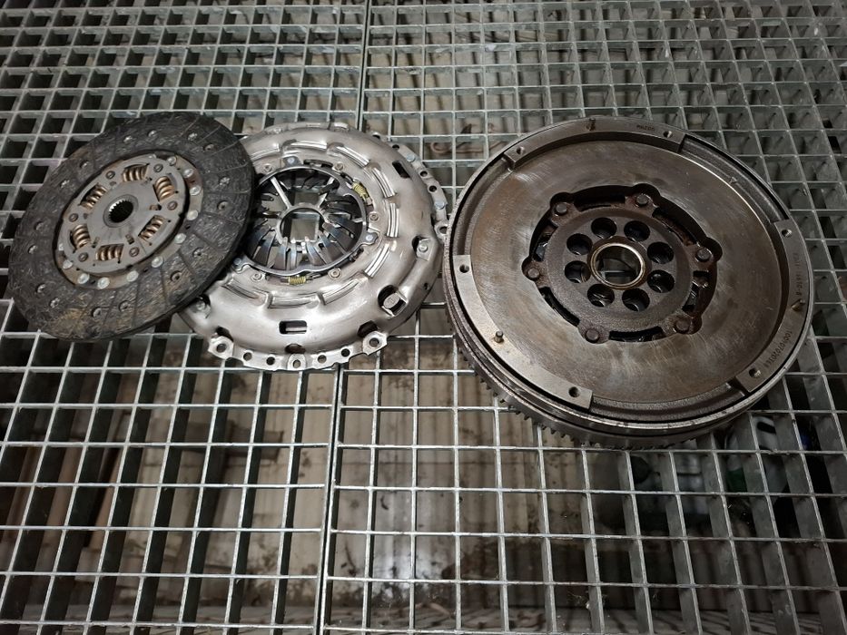 Sprzęgło  dwumas Mazda 3/6/Cx-7