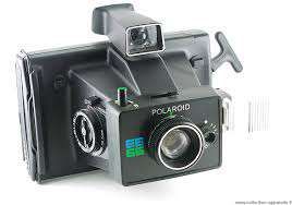 Maquina fotografuca POLAROID EE66 (1976–1977)