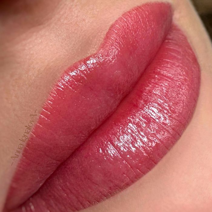 Волоскова техніка брів. Перманентний макіяж